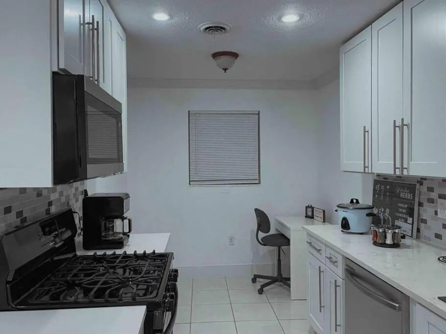 Dream Vacation Home 4/2 w/HEATED POOL