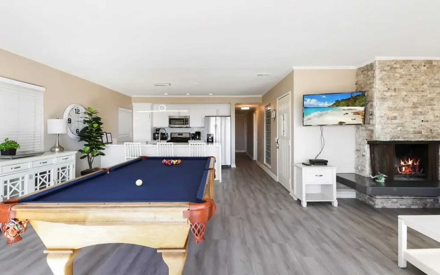 Lower Beach Front Escape Unit A