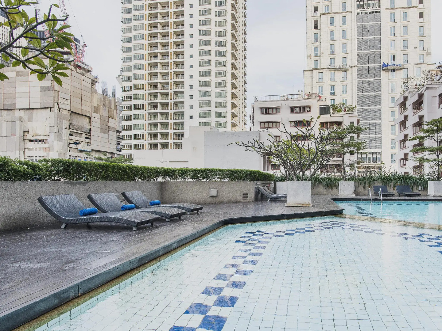 Bliston Suwan Park View