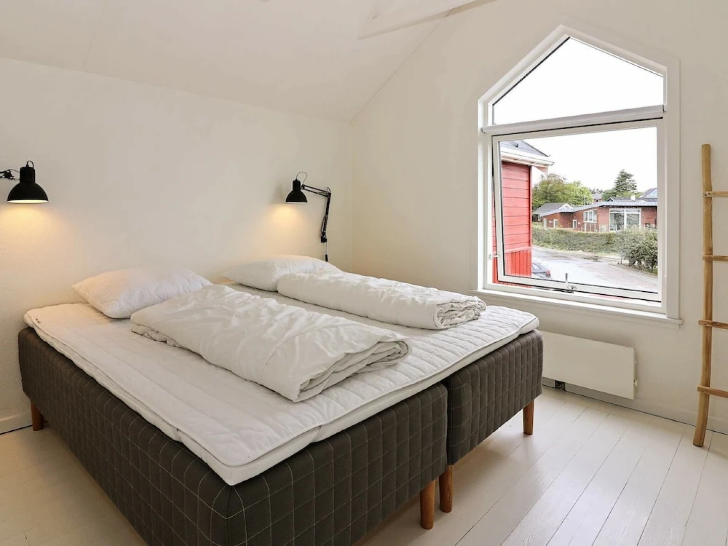 Spacious Apartment for 6 in Hadsund