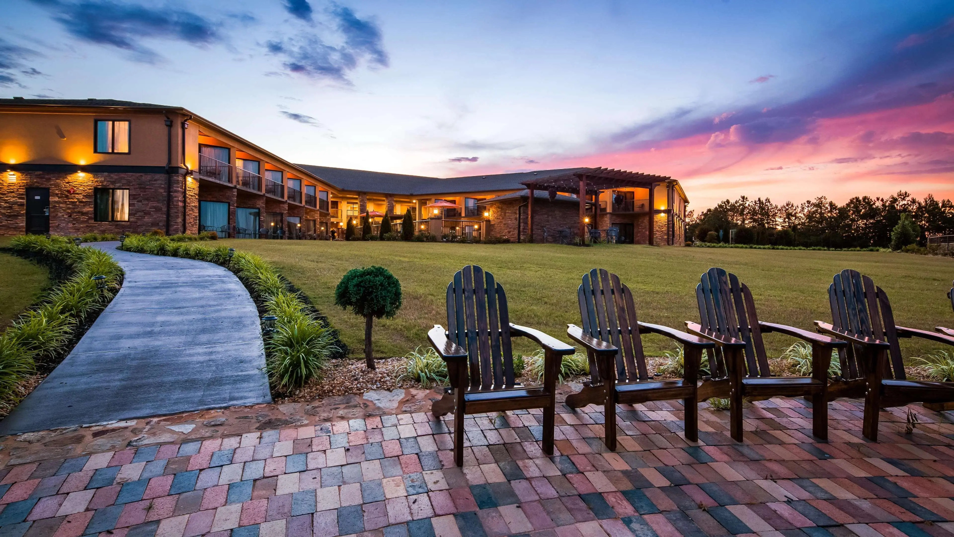Best Western CottonTree Inn