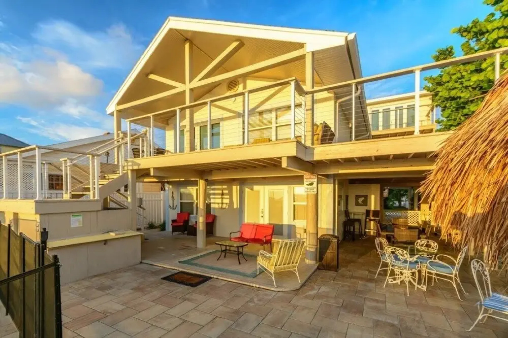 Sunshine's Hideaway by RedAwning