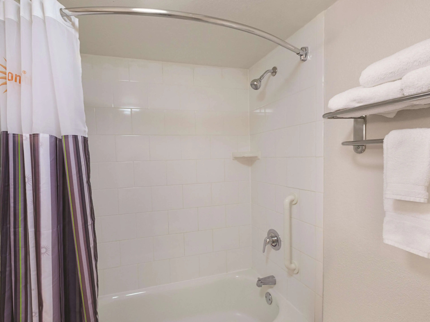 La Quinta Inn & Suites by Wyndham Sarasota Downtown