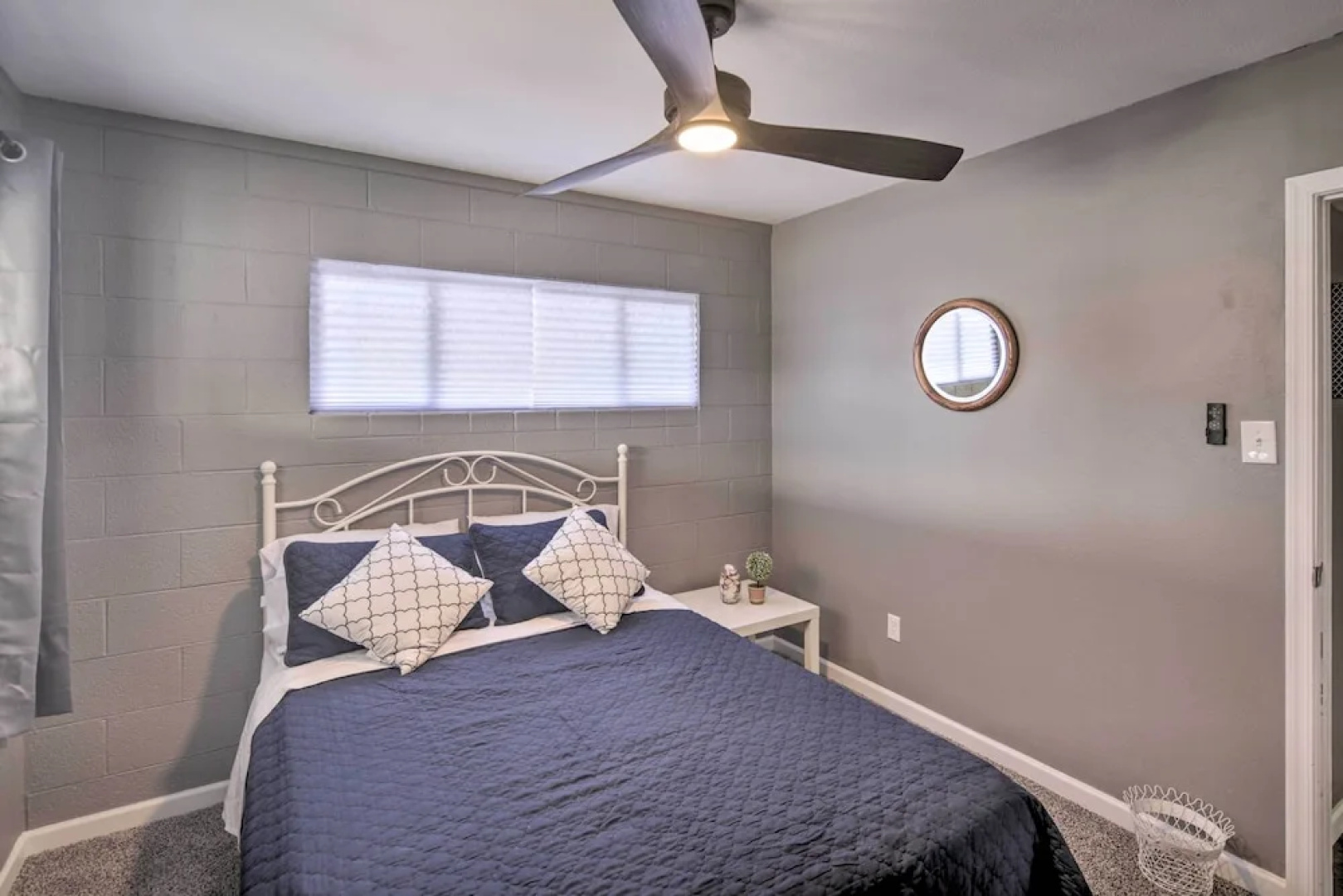 Centrally Located Gem With Laughlin Strip Views!