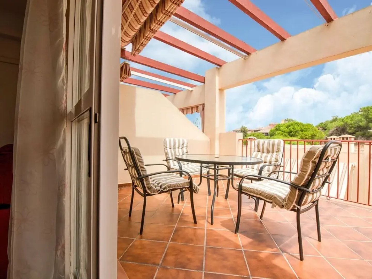 Classy Holiday Home in Isla Cristina With Swimming Pool