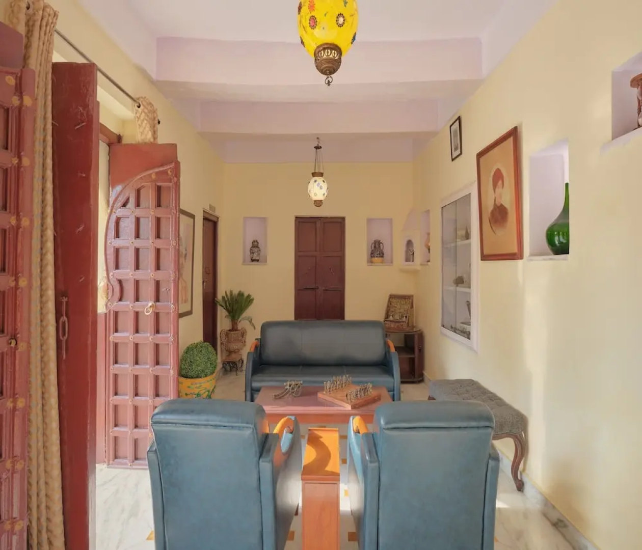 Fort Dhariyawad Heritage Hotel Udaipur