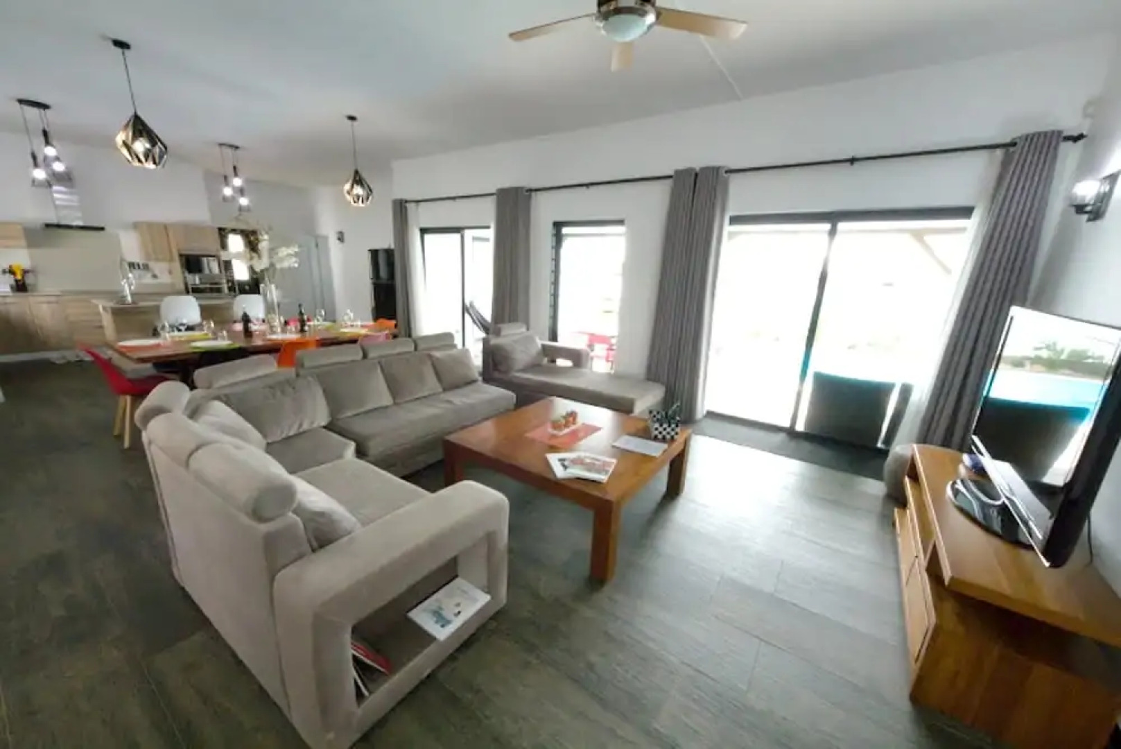 Villa with 4 Bedrooms in Pointe Aux Sables, Port Louis, with Private Pool, Enclosed Garden And Wifi - 800 M From the Beach