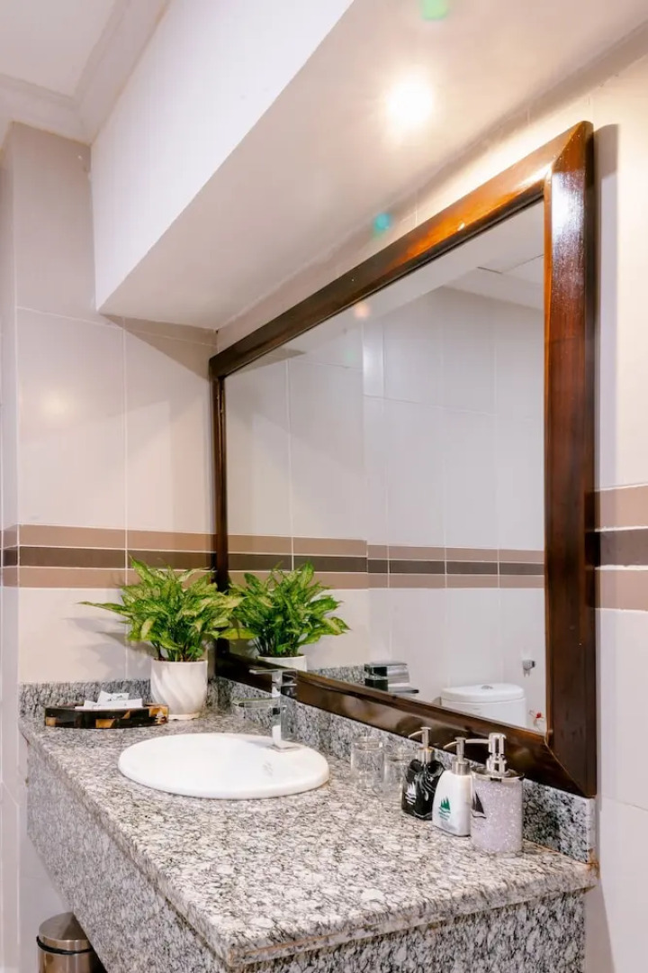 White Palace Thai Binh Hotel 1