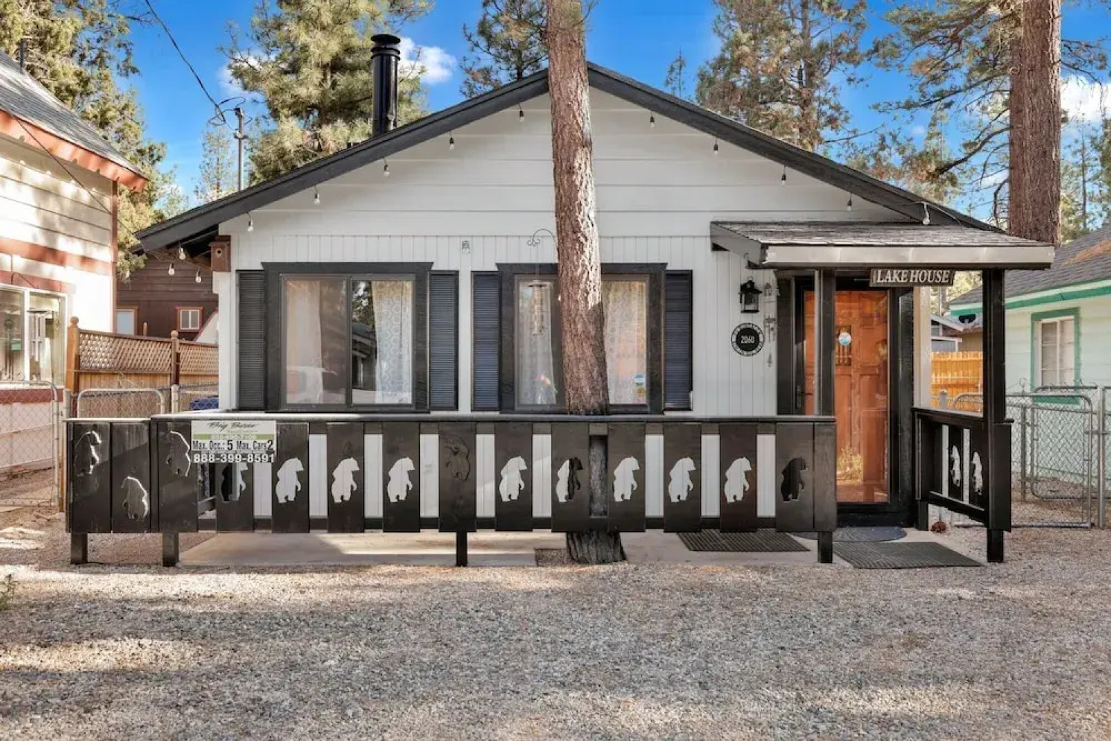 2144-pura Vida Bungalow 2 Bedroom Home by RedAwning