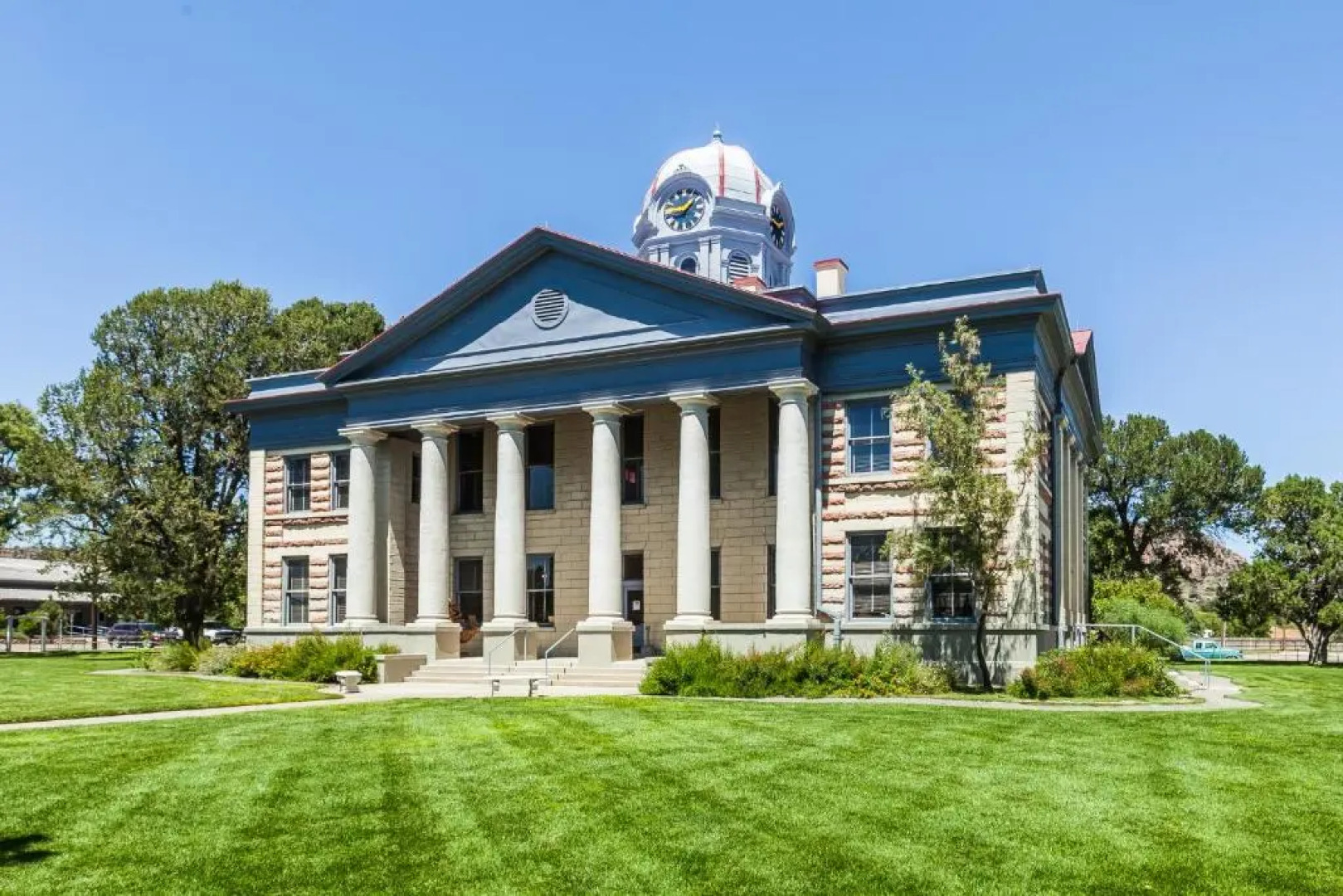 Fort Davis Inn & R.V. Park