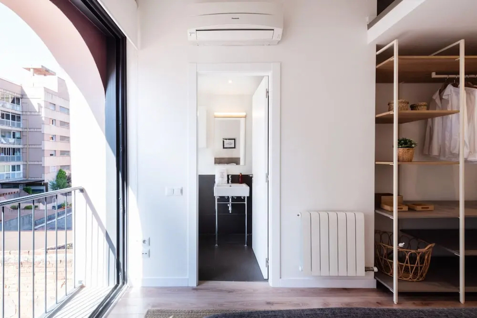 Petit Luxe Tobella Esquerra