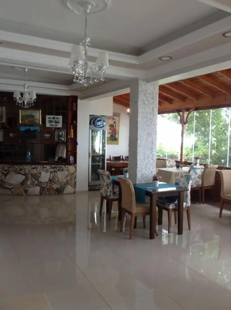 Hotel Mola