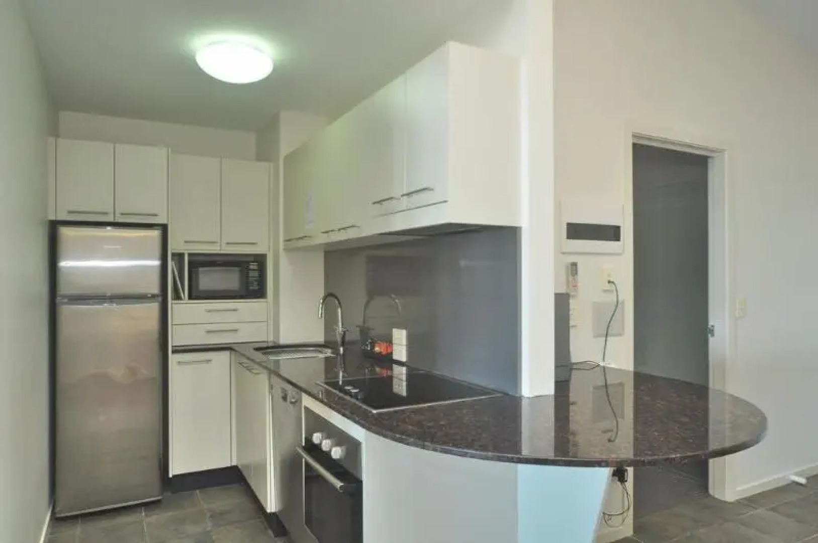 Lennox Holiday Apartments