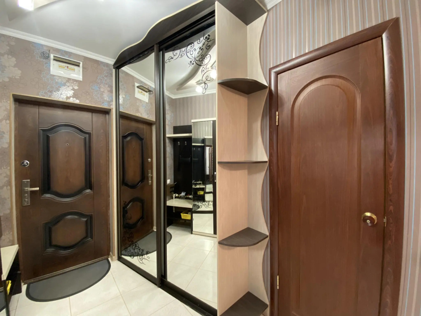 Илне Двухкомнатная квартира на Комсомольской 13