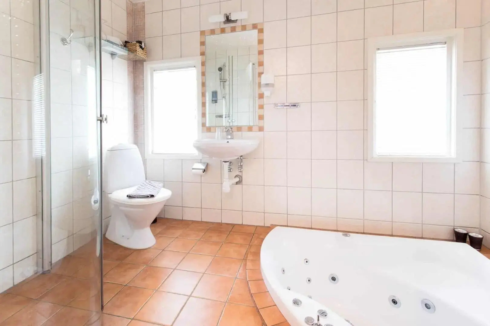 Treetop Spa Hangout & Hotel