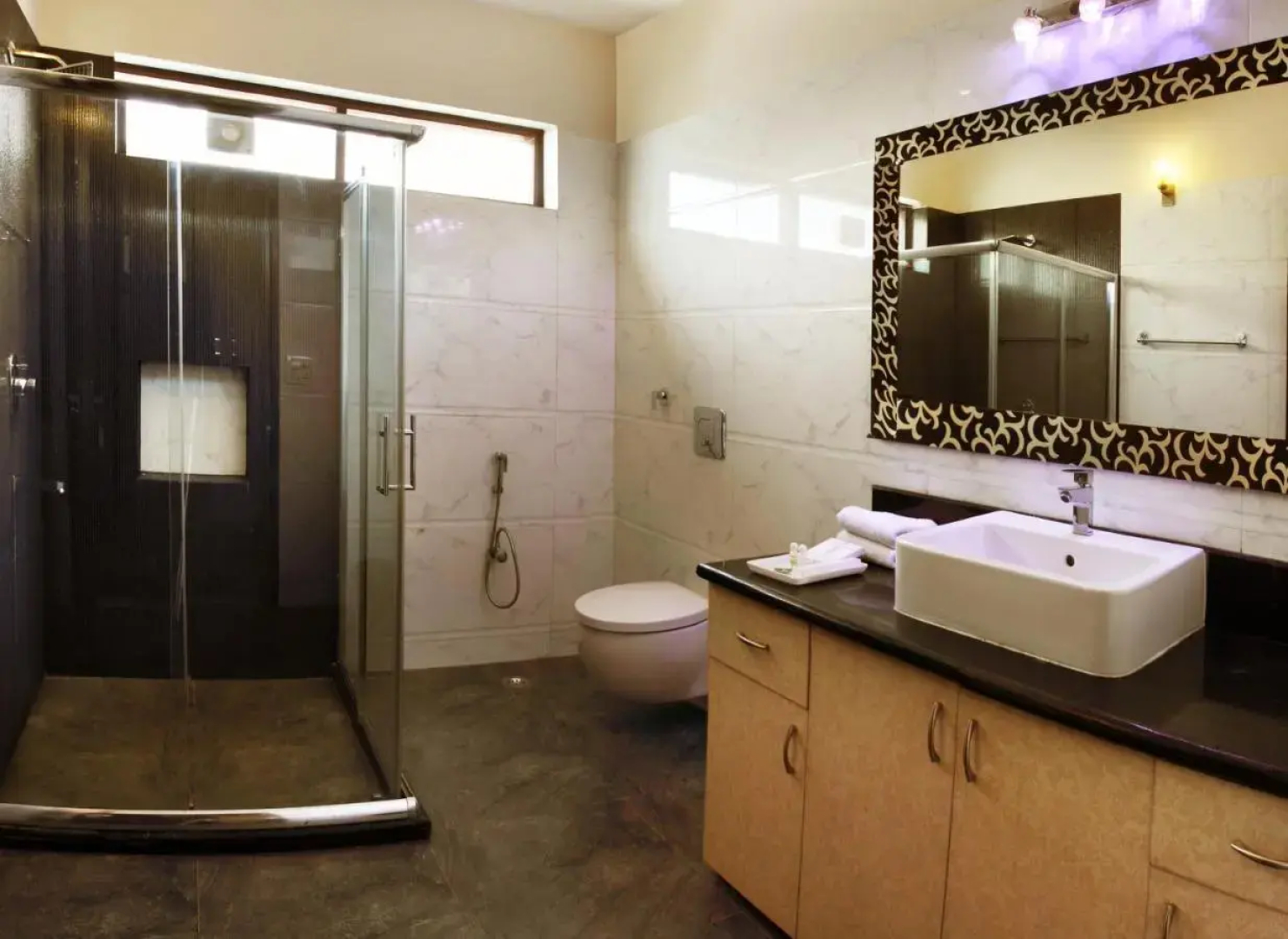 Perch Arbor Suites