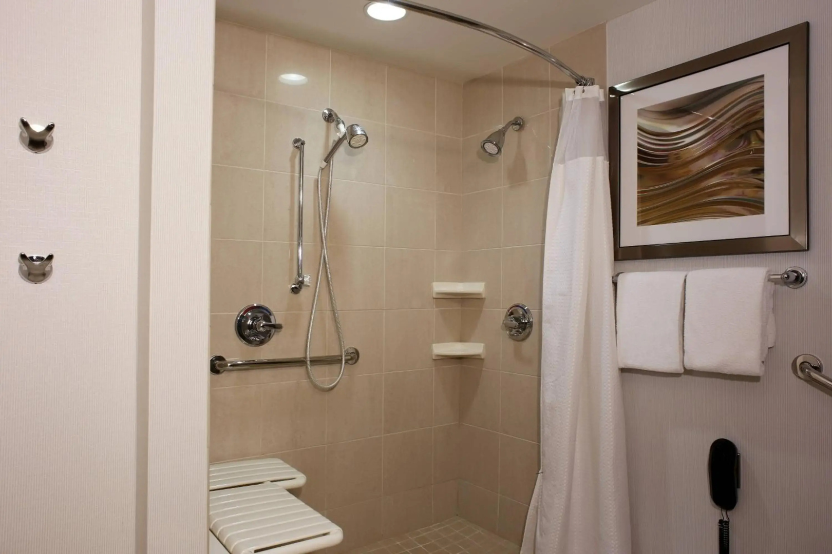 Courtyard by Marriott Hamilton