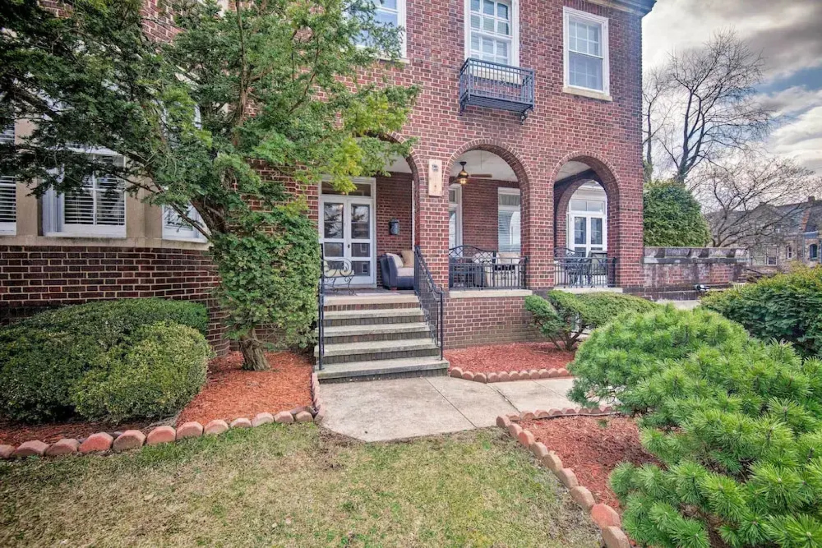 1 Mi to Reading Pagoda: Cozy Apt w/ Patio Access!