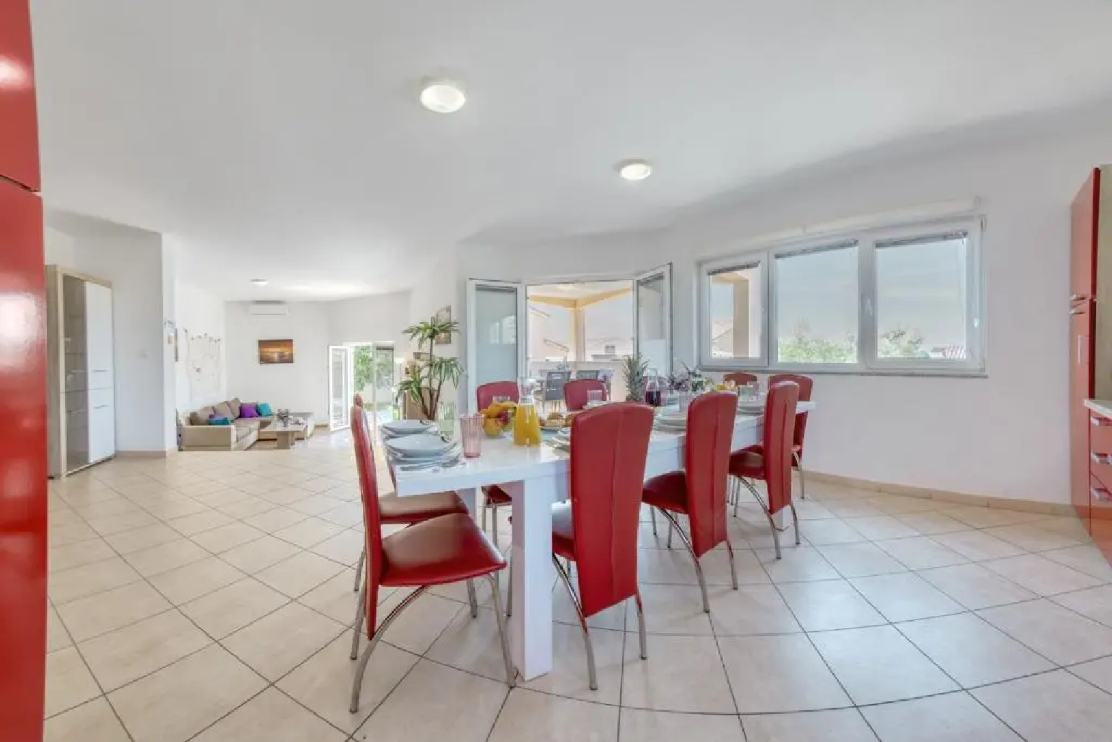 Villa GRACIA - big house with pool, bbq, playground & table tennis, game room with billiards & table football, Pula, Istria