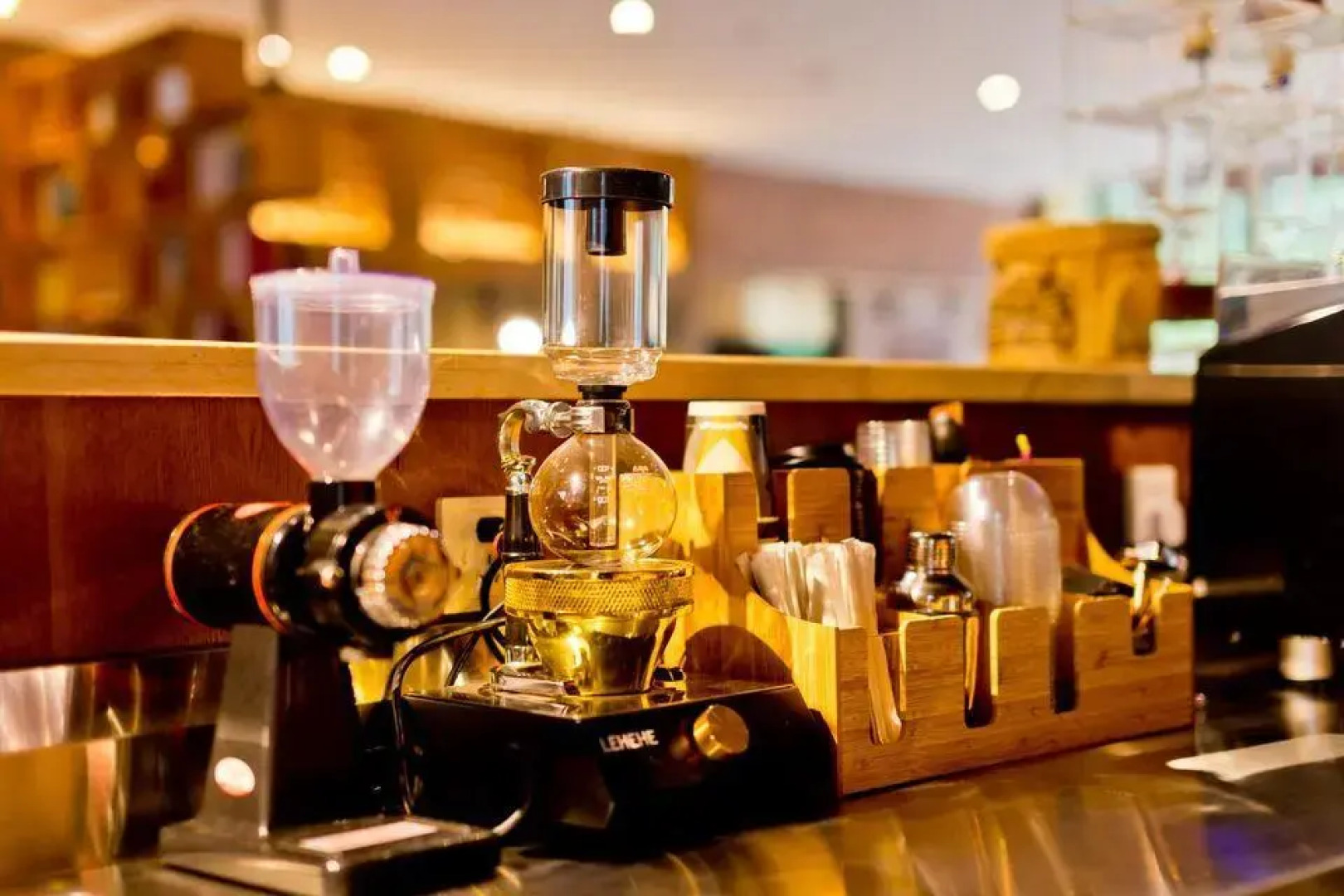 James Joyce Coffetel Qinhuangdao People Park Plaza