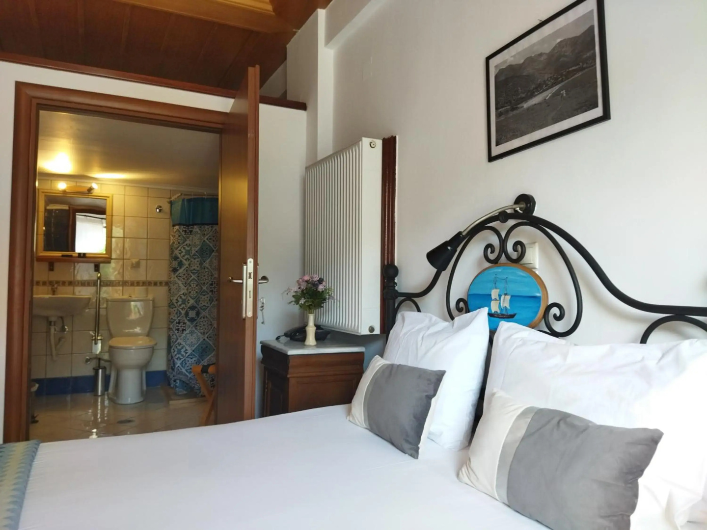 Paraliako Hotel
