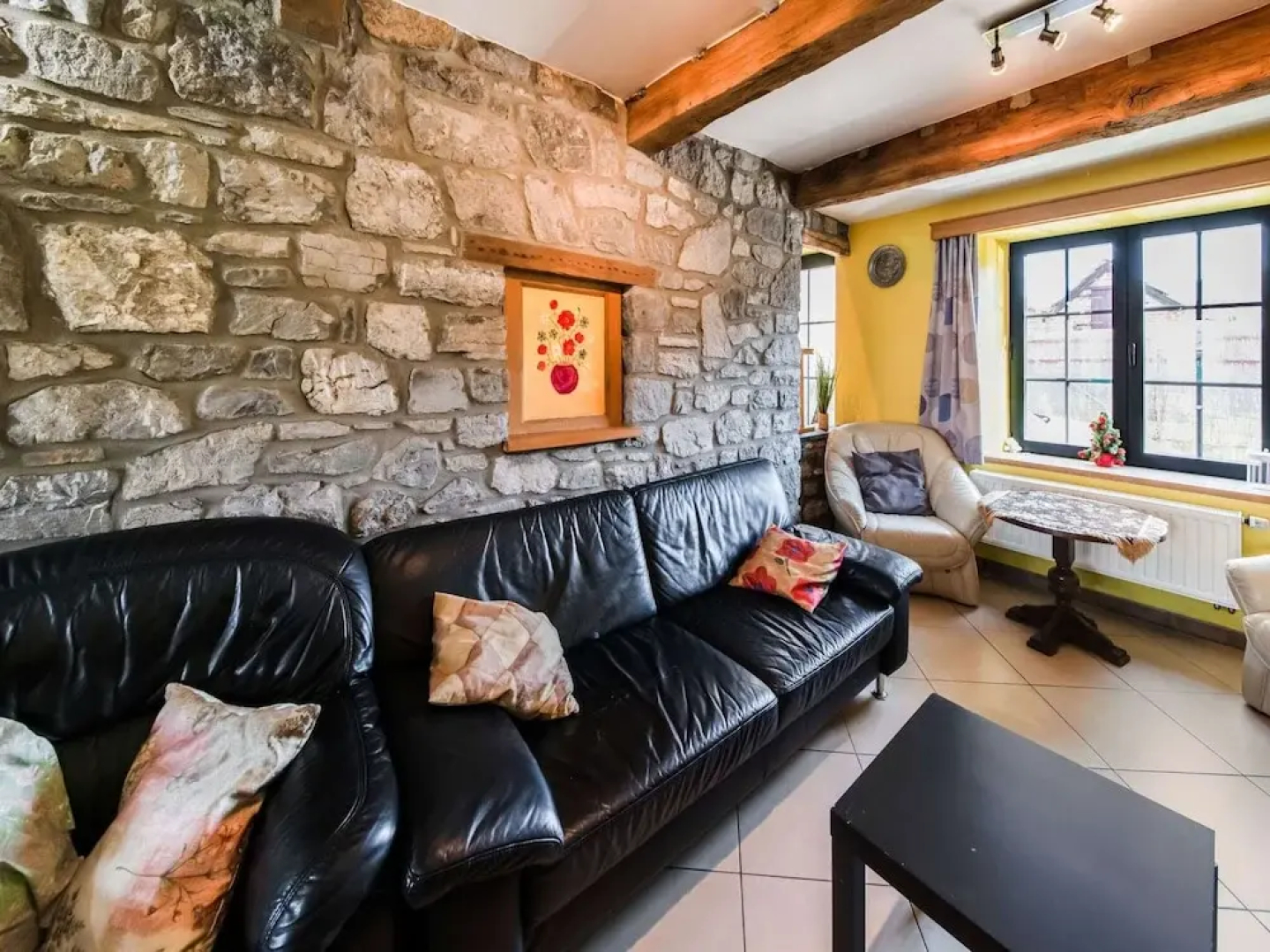 Stone Cottage with Sauna & Hot Tub near Cave of Lorette in Rochefort