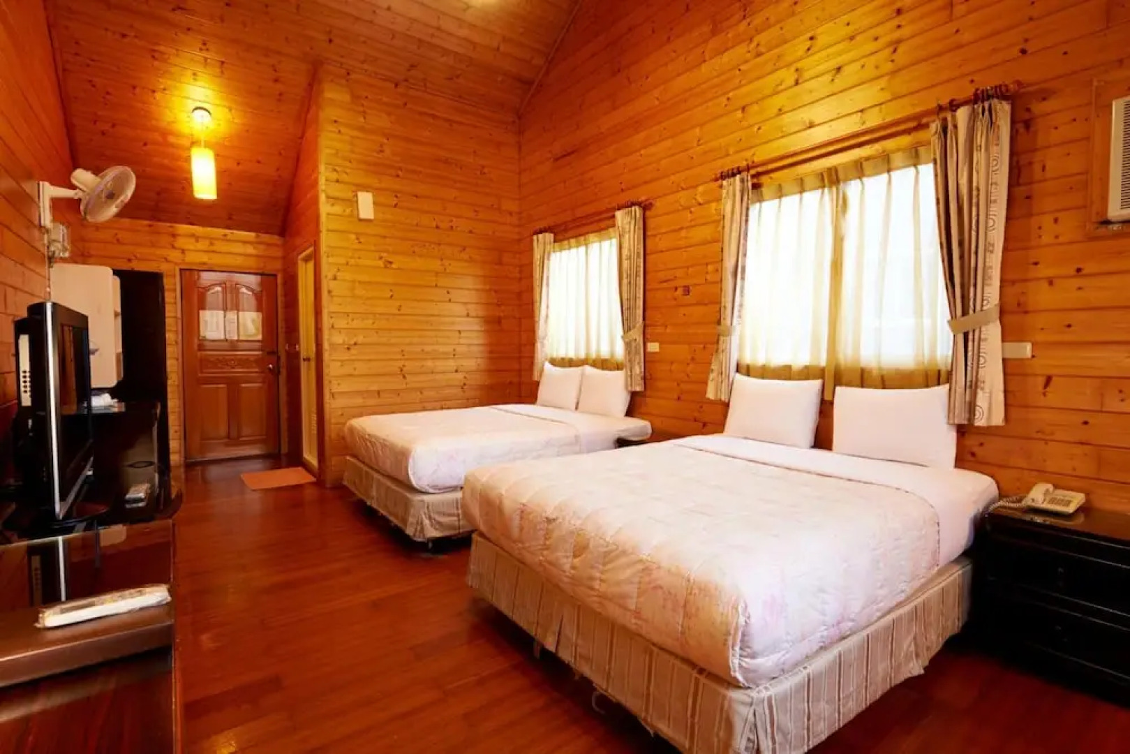 New Era Art Resort and Spa