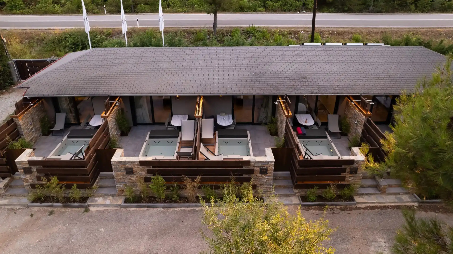 Sylvia Camping & Luxury Suites