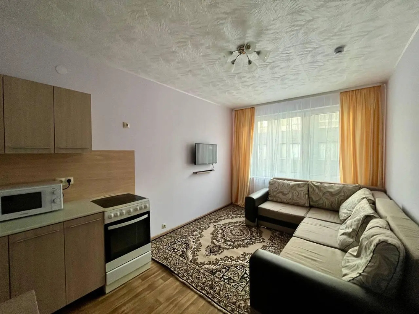 Домашняя на ул. Стройотрядовская, д. 12