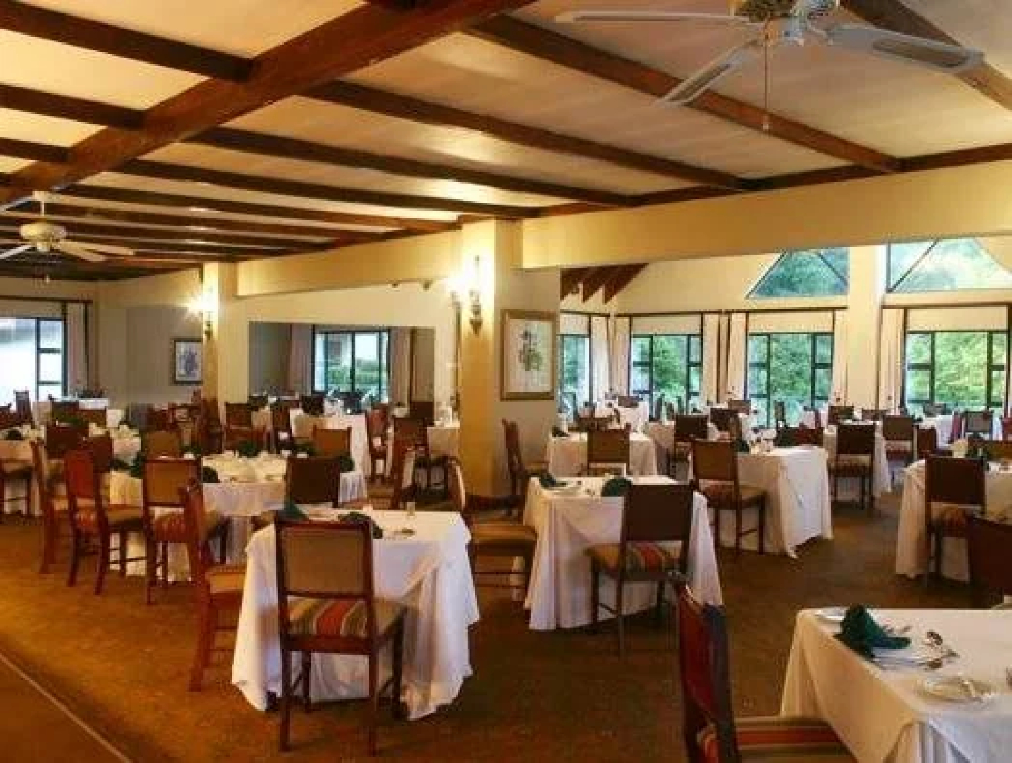 Champagne Castle Hotel