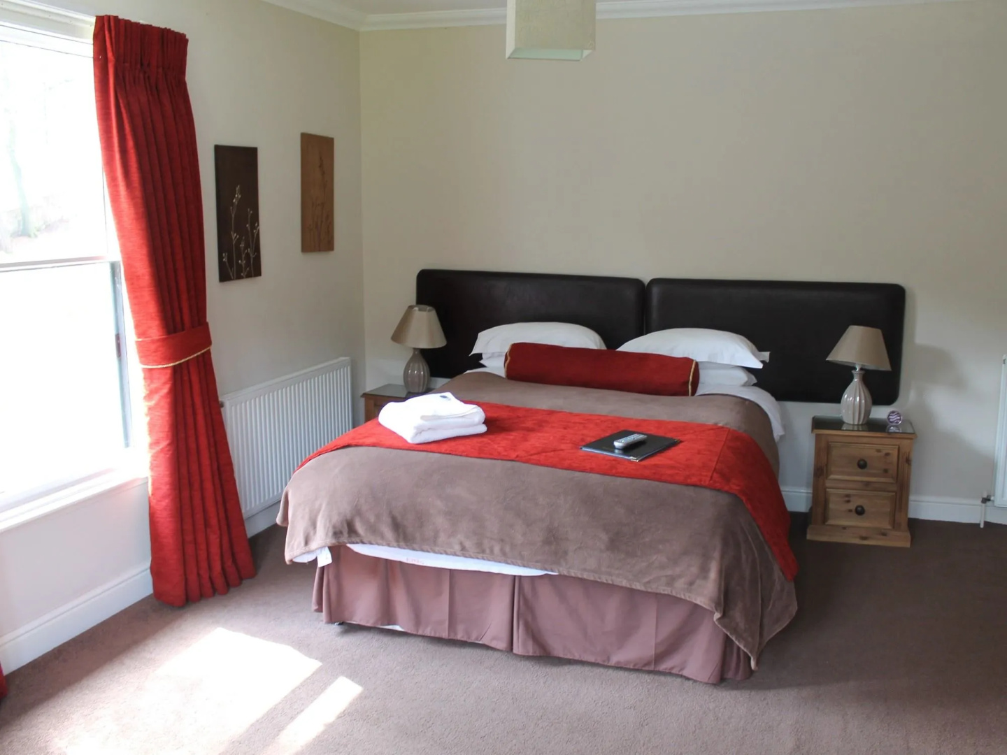 Old Rose and Crown Hotel