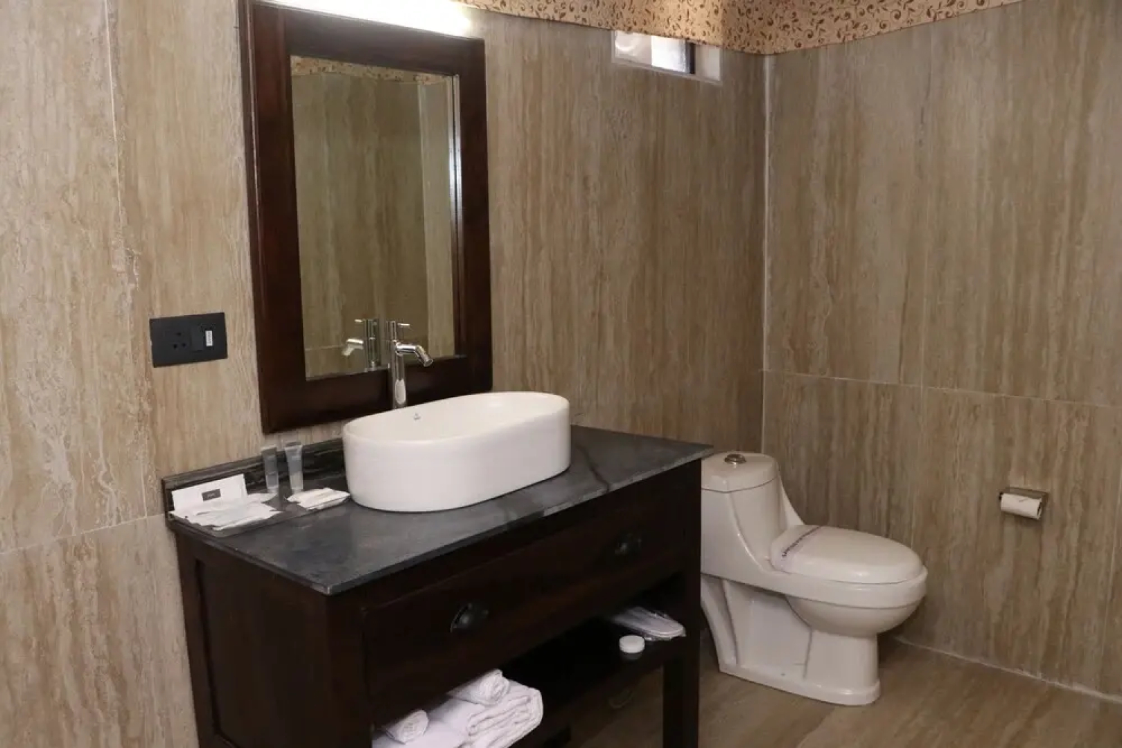 Statue Of Unity Tent City