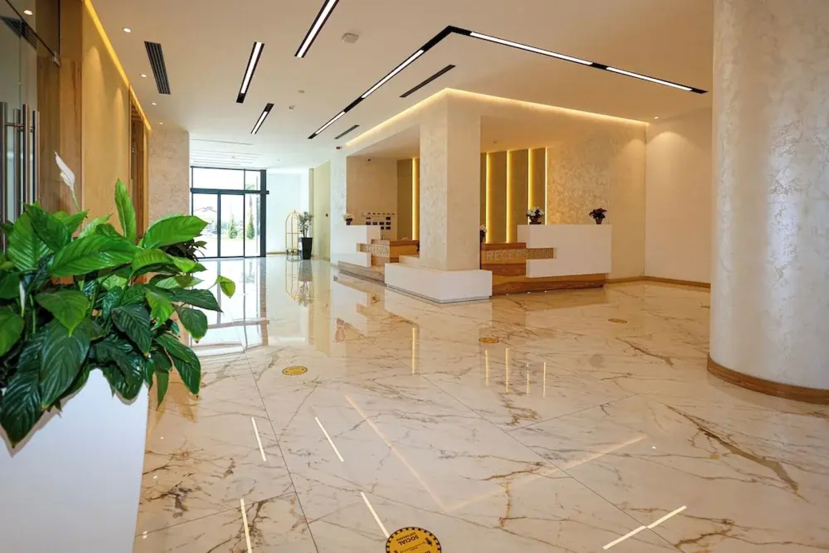 Grand White City Hotel