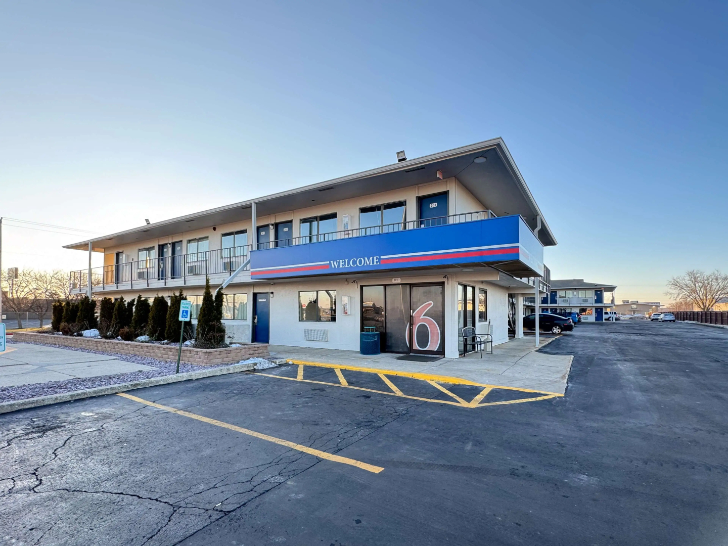 Motel 6 Janesville, WI