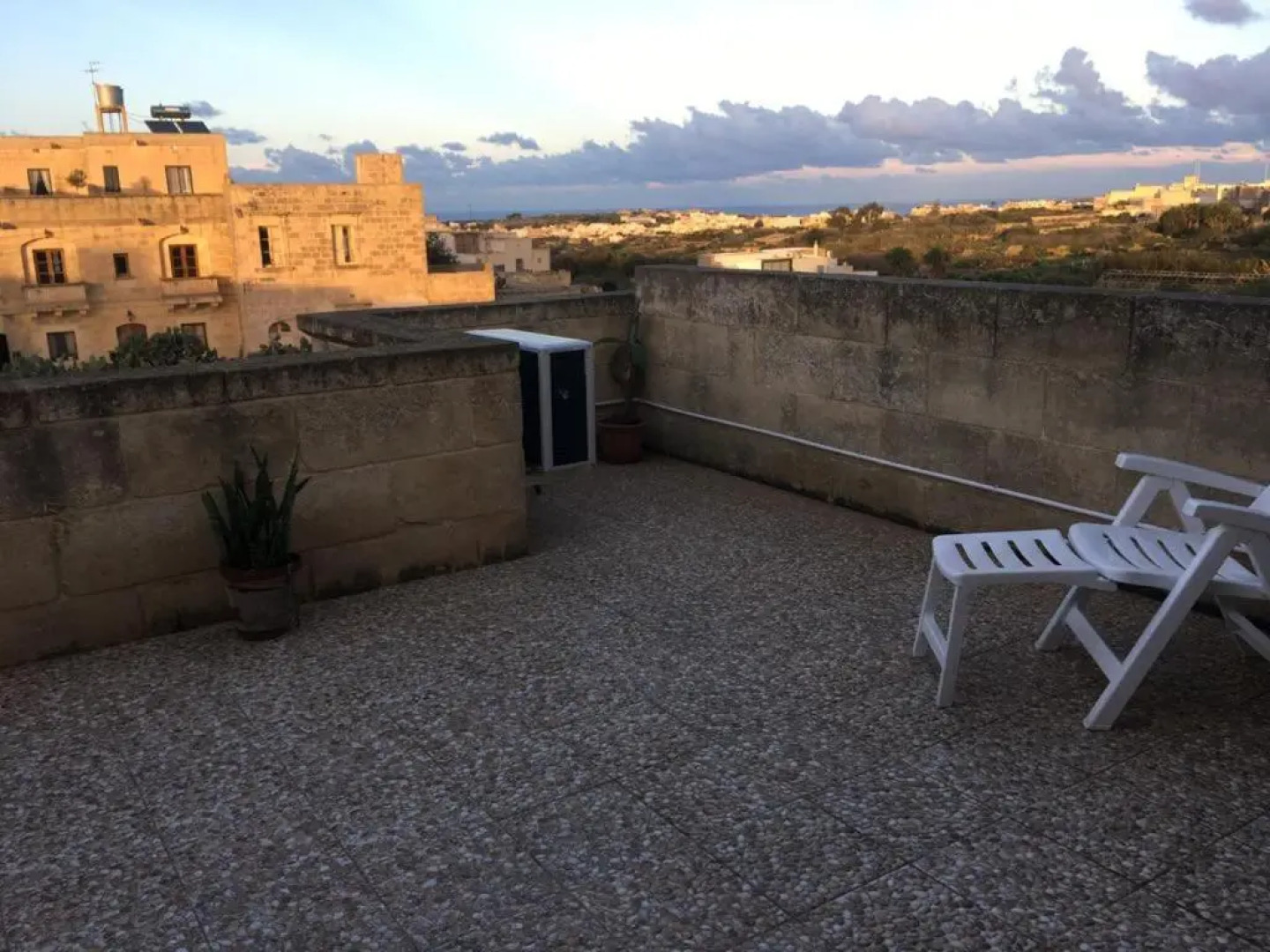 5 bedrooms villa with private pool and wifi at In Nadur 1 km away from the beach