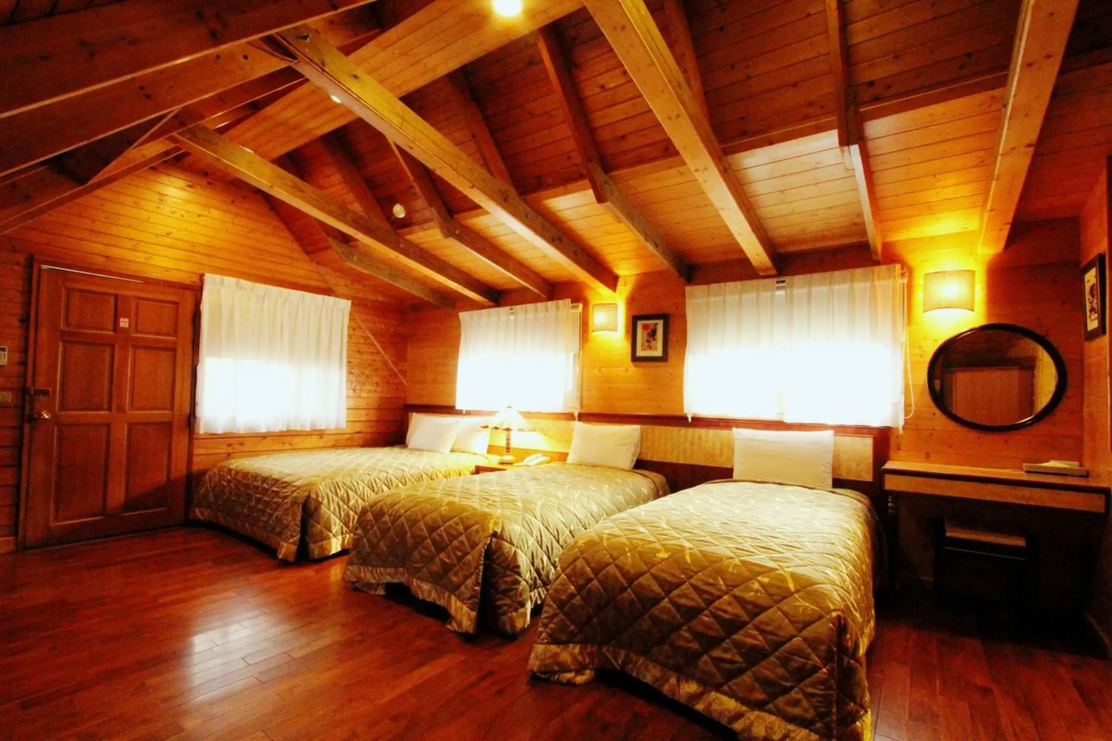 Atunas Holiday Country