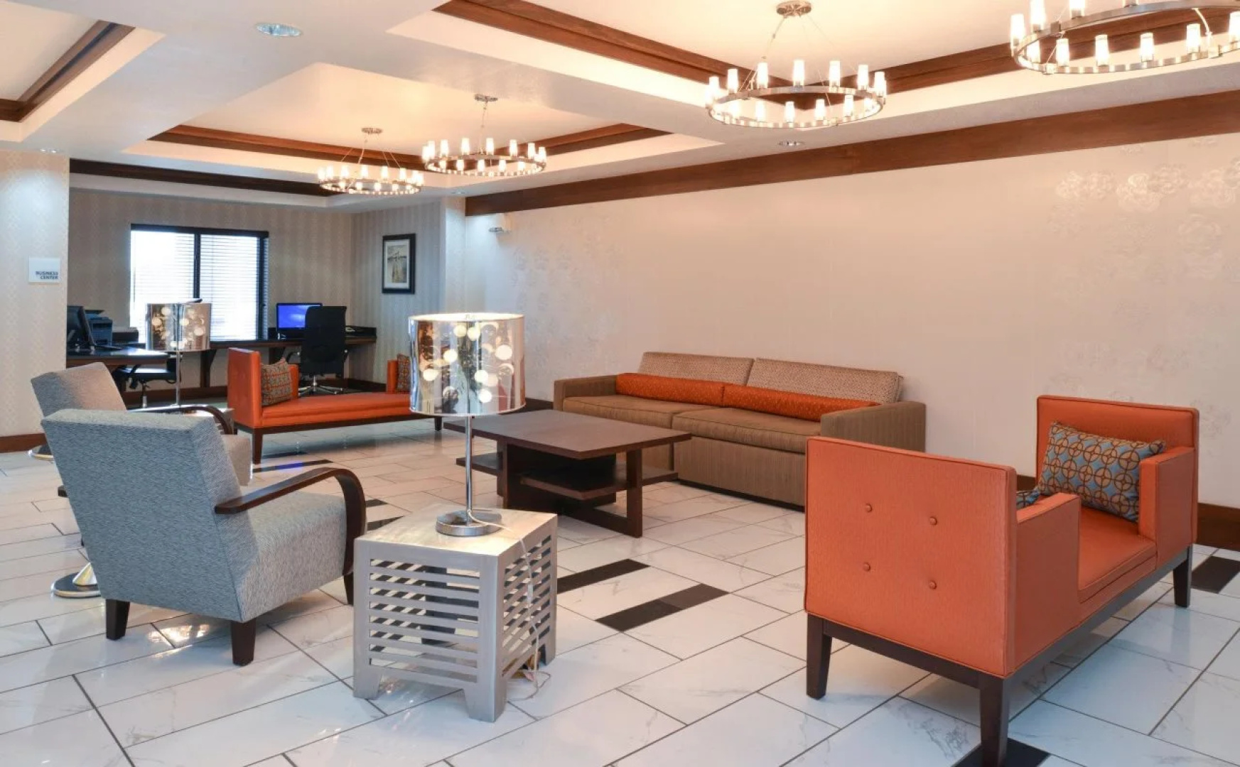 Holiday Inn Express & Suites Greenfield by IHG