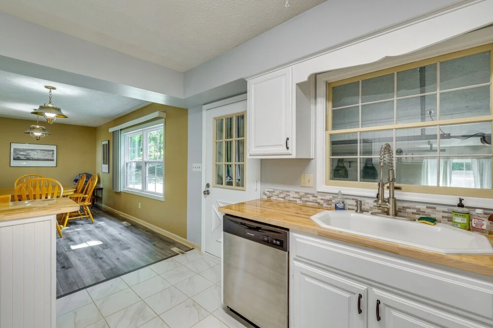 Ozark Mountain View Retreat w/ Hot Tub!