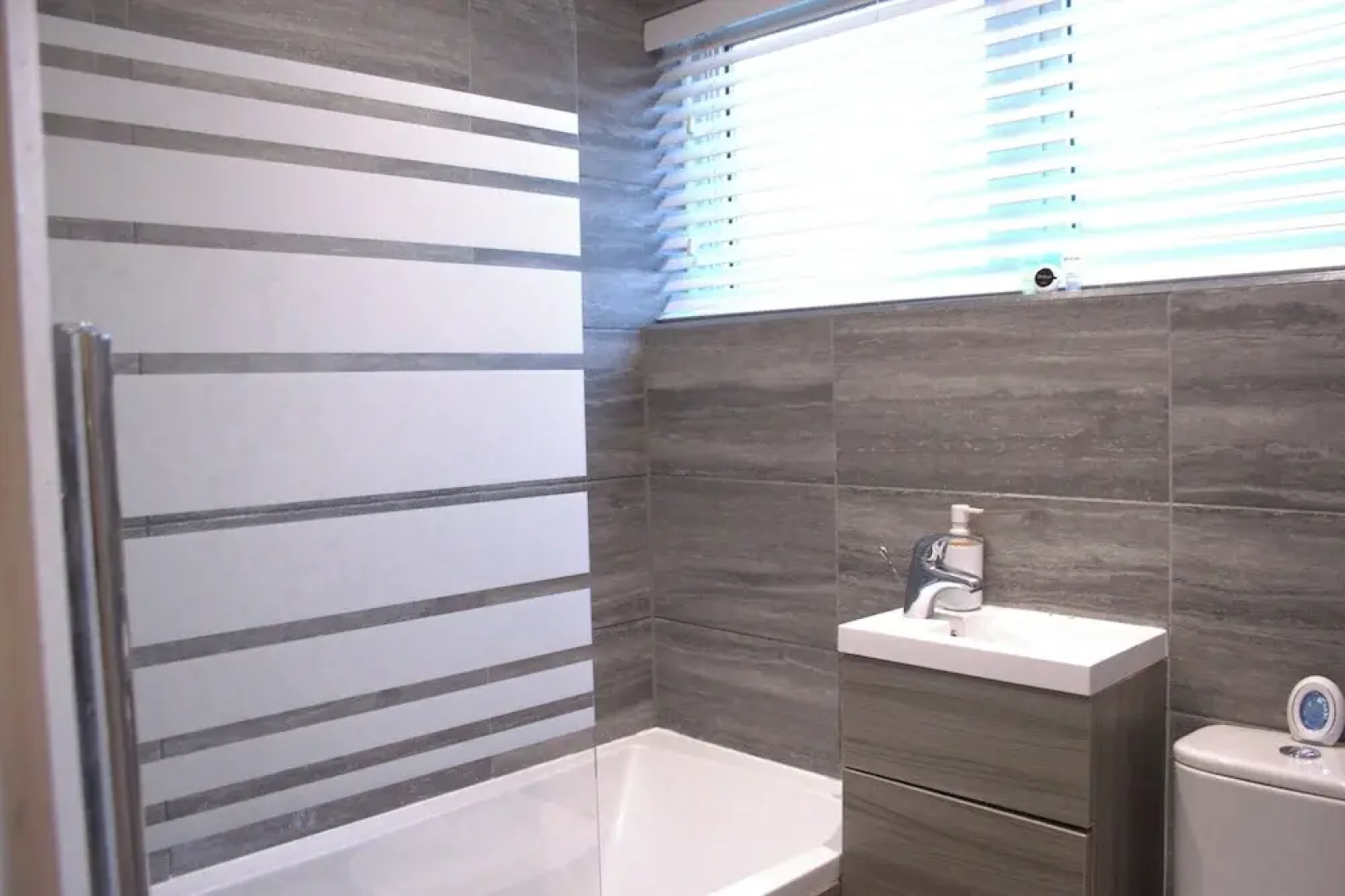 Harlow Cozy 3-bed House Retreat