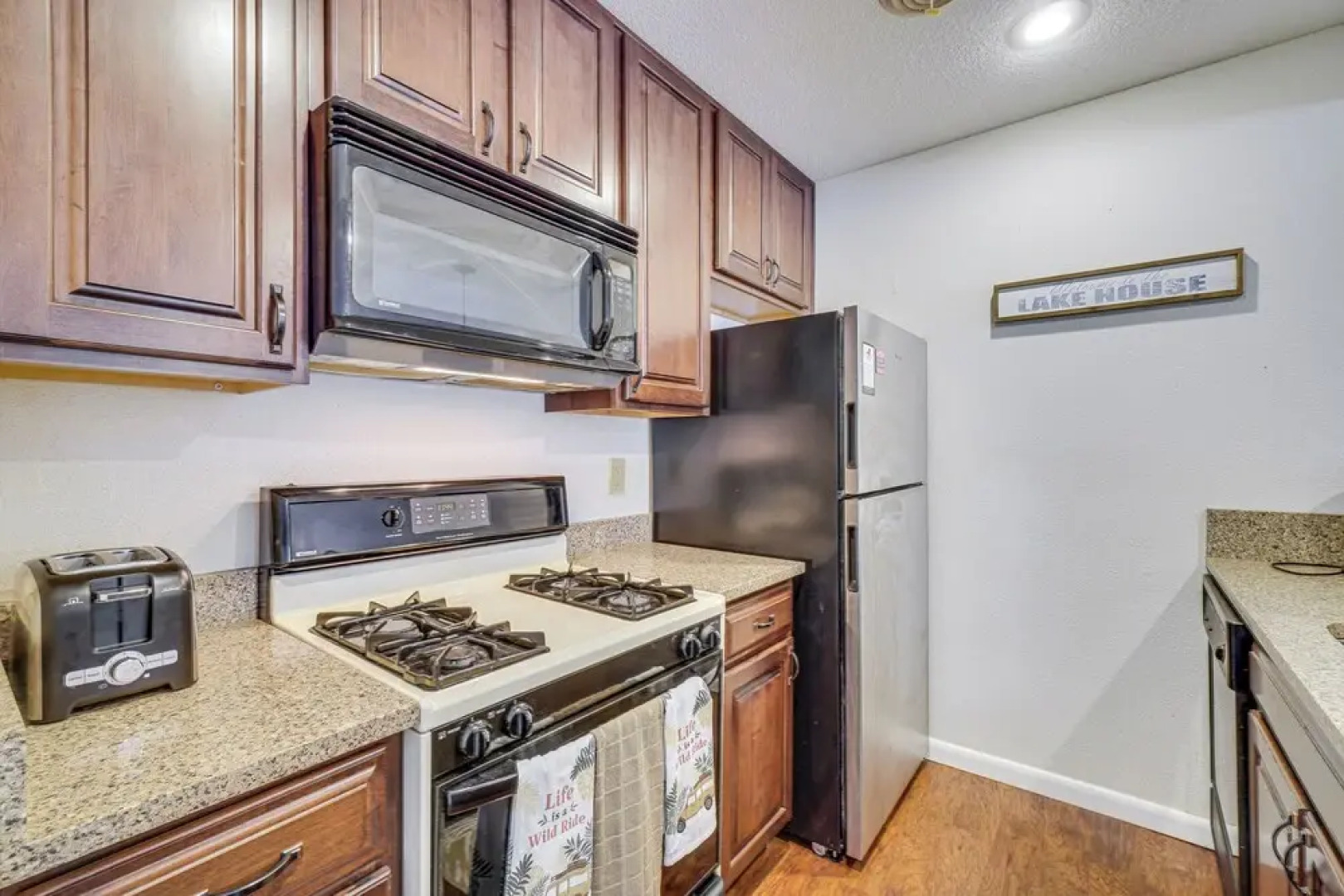 Lakefront Crossville Condo - Fish, Boat & Golf!