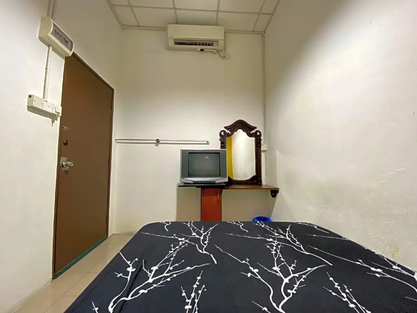 Spot on 90293 Sk Budget Hotel