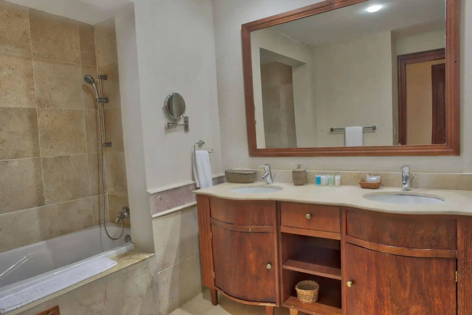 Xeliter Golden Bear Lodge, Cap Cana