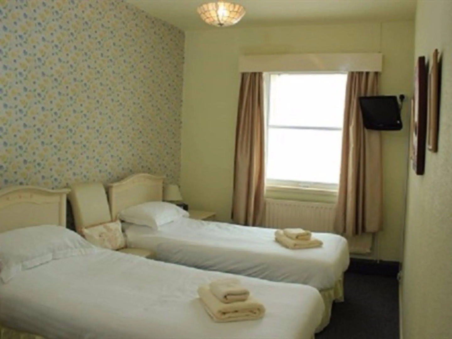 Virginia House Hotel