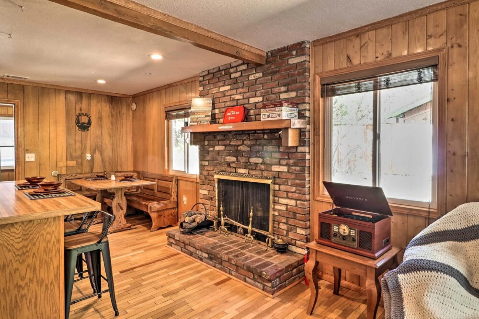 Wrightwood Cabin ~ 4 Mi to Mtn High Resort!