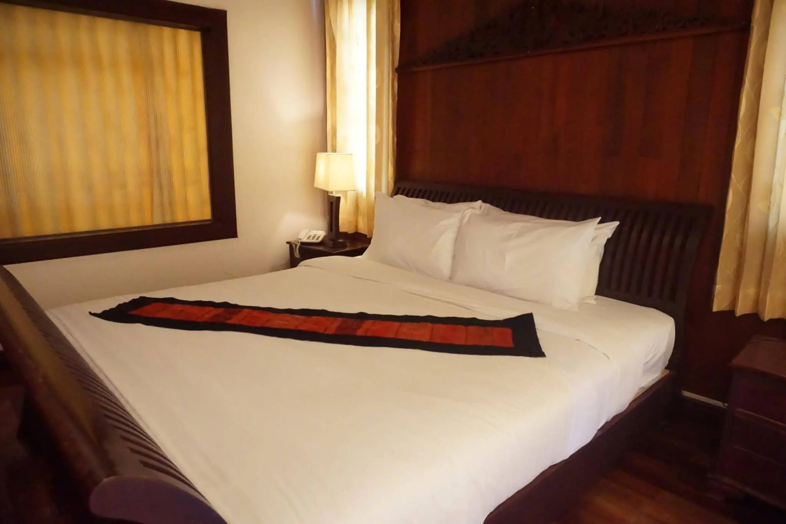 Sengtawan Riverside Hotel