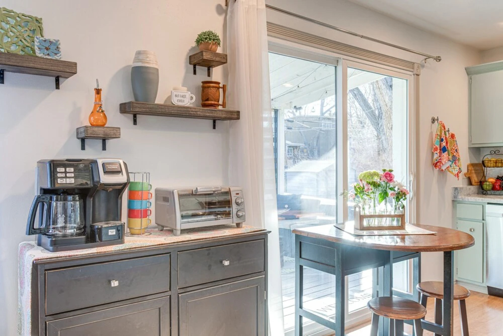 10 Mi to Dtwn Denver: Lakewood Home w/ Patio