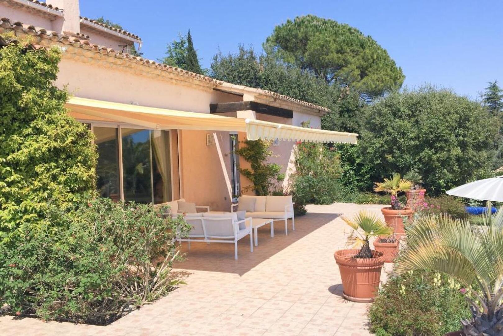 La provençale Vacation House for 8 people with breathtaking view!