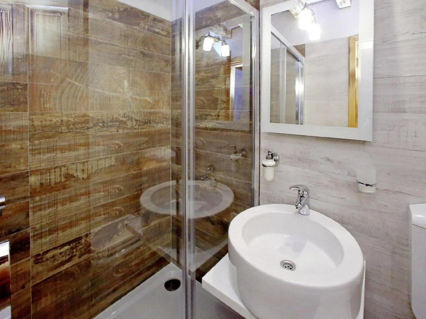 Lovely Holiday Home in Starigrad with Private Swimming Pool