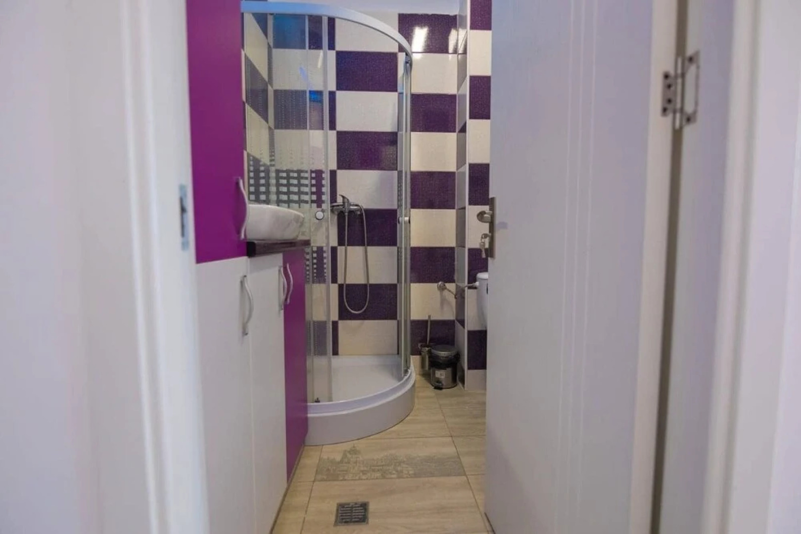 Captivating 1-bed Studio in Roșu