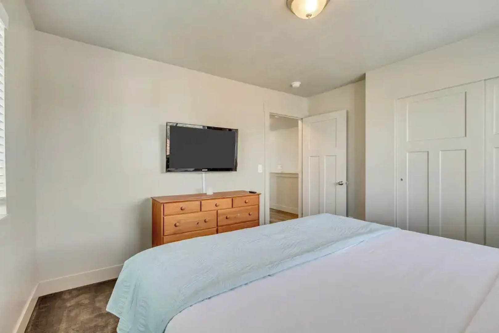 Hill Field Stays by Cloud Dream Homes